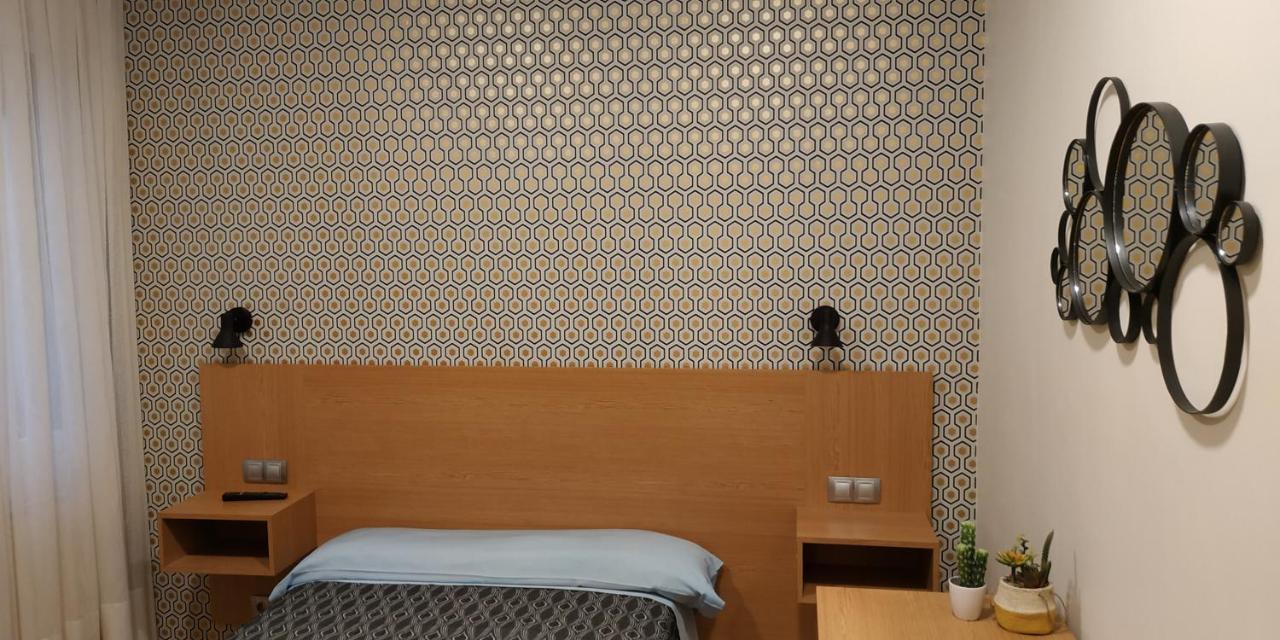 Roquefer Bilbao Central Rooms *